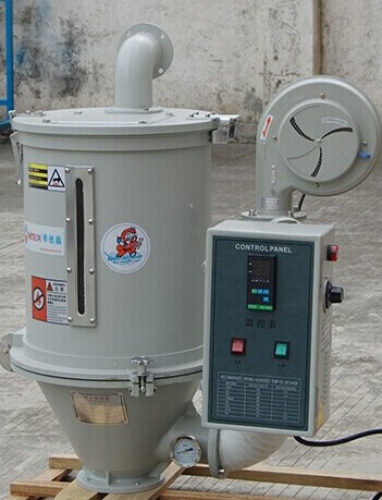 ���L����C