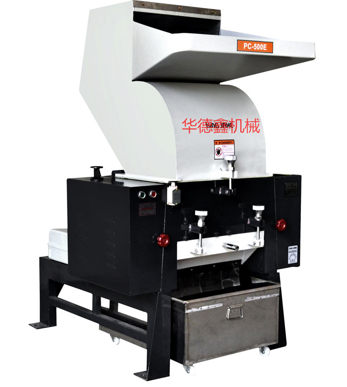 ǿ������������Ϸ����